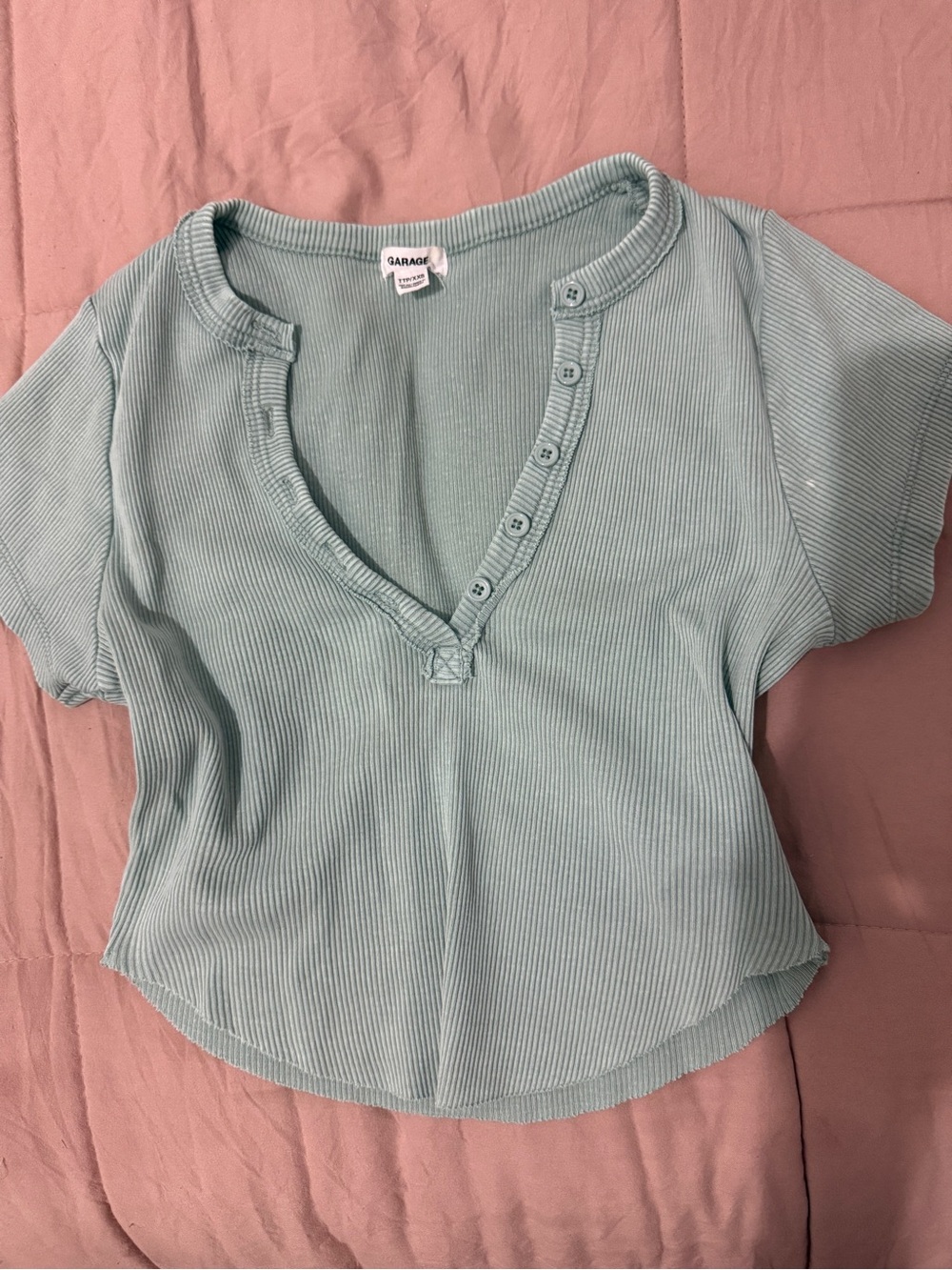 Garage henley crop top